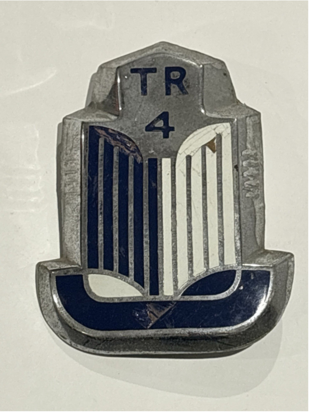 Triumph TR4 Bonnet Badge Shield Emblem Blue Cream Fits 1961-1965 UK 705950